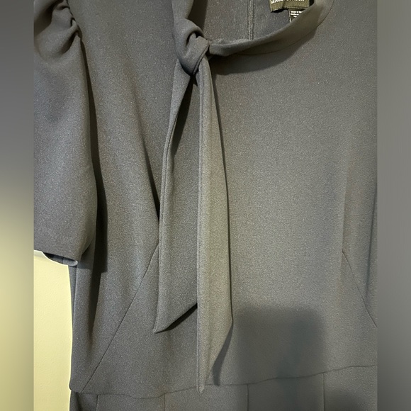 🔹 NWT Maggy London Neck Tie Jumpsuit – Size 8 – Navy - Picture 6 of 11